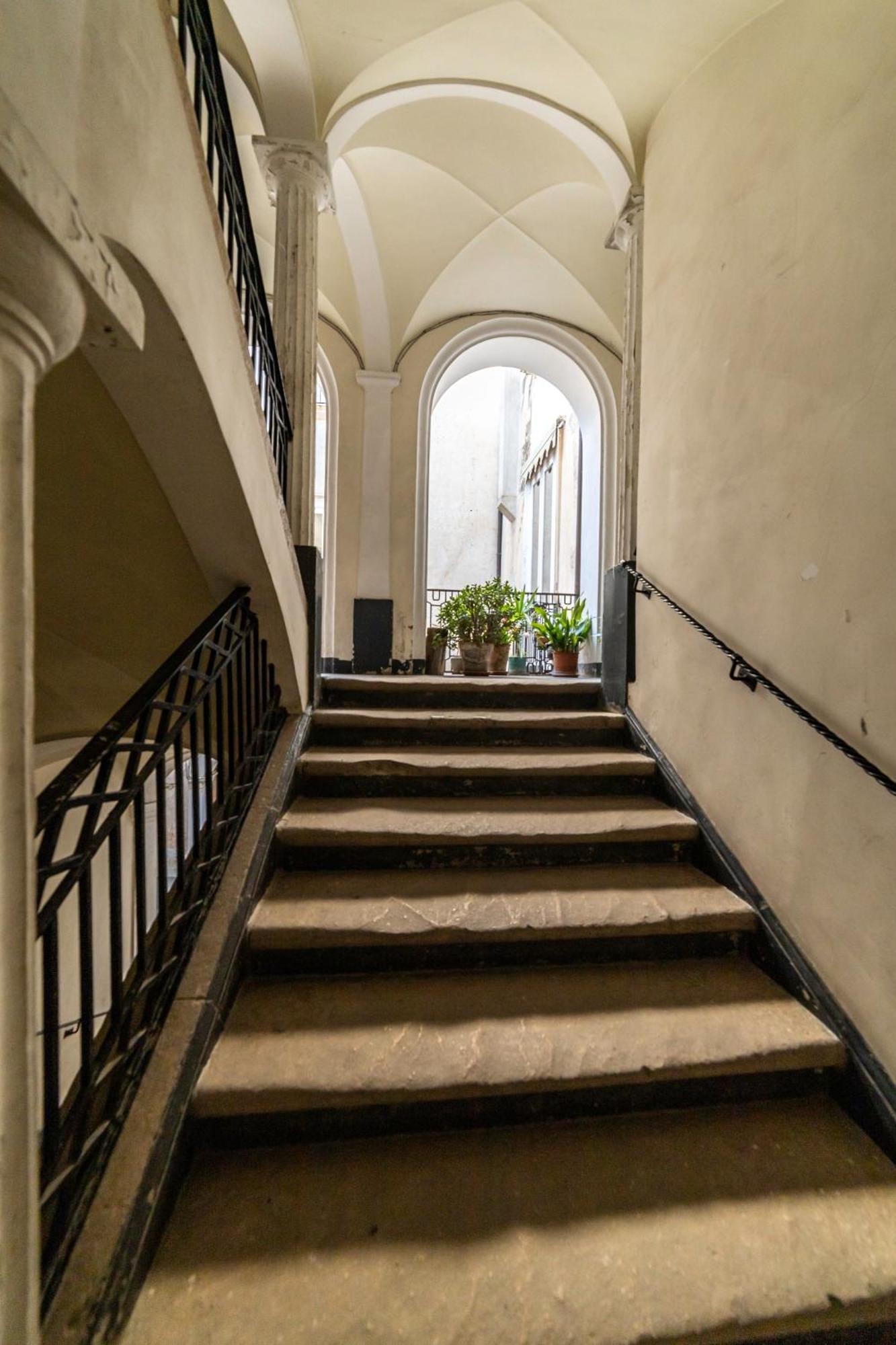 Dimora Storica Giostra Vecchia - Palazzo Grisolia 1809 Cosenza Ngoại thất bức ảnh
