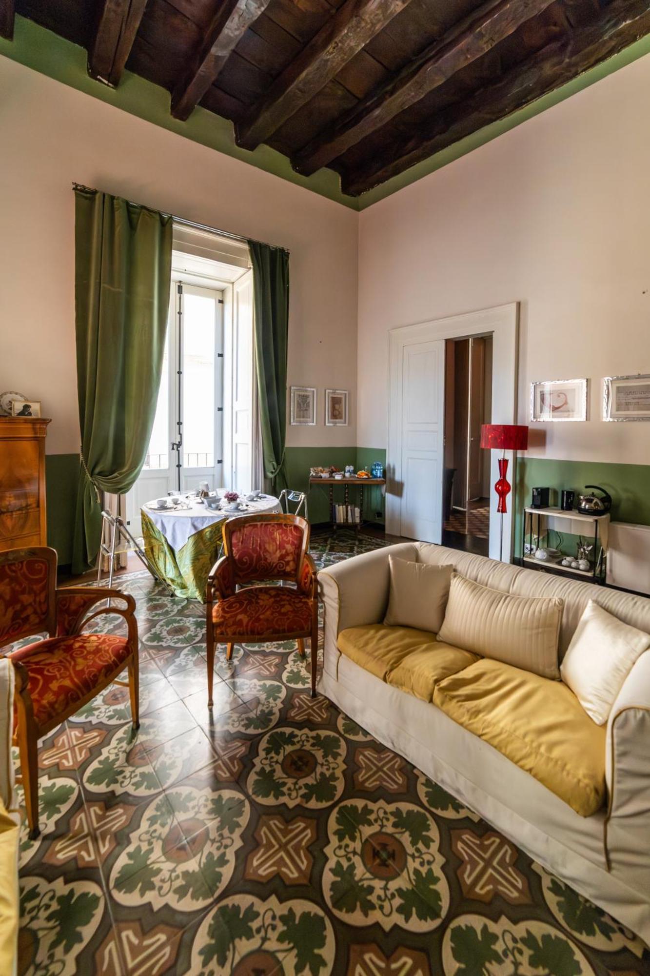 Dimora Storica Giostra Vecchia - Palazzo Grisolia 1809 Cosenza Ngoại thất bức ảnh