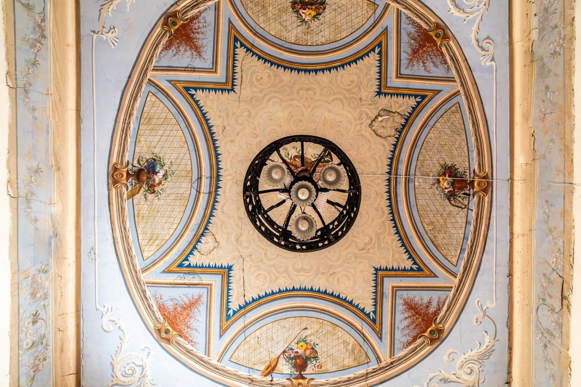 Dimora Storica Giostra Vecchia - Palazzo Grisolia 1809 Cosenza Ngoại thất bức ảnh